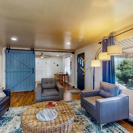 Charming Downtown Bungalow - King Bed, Office 双子瀑布 外观 照片