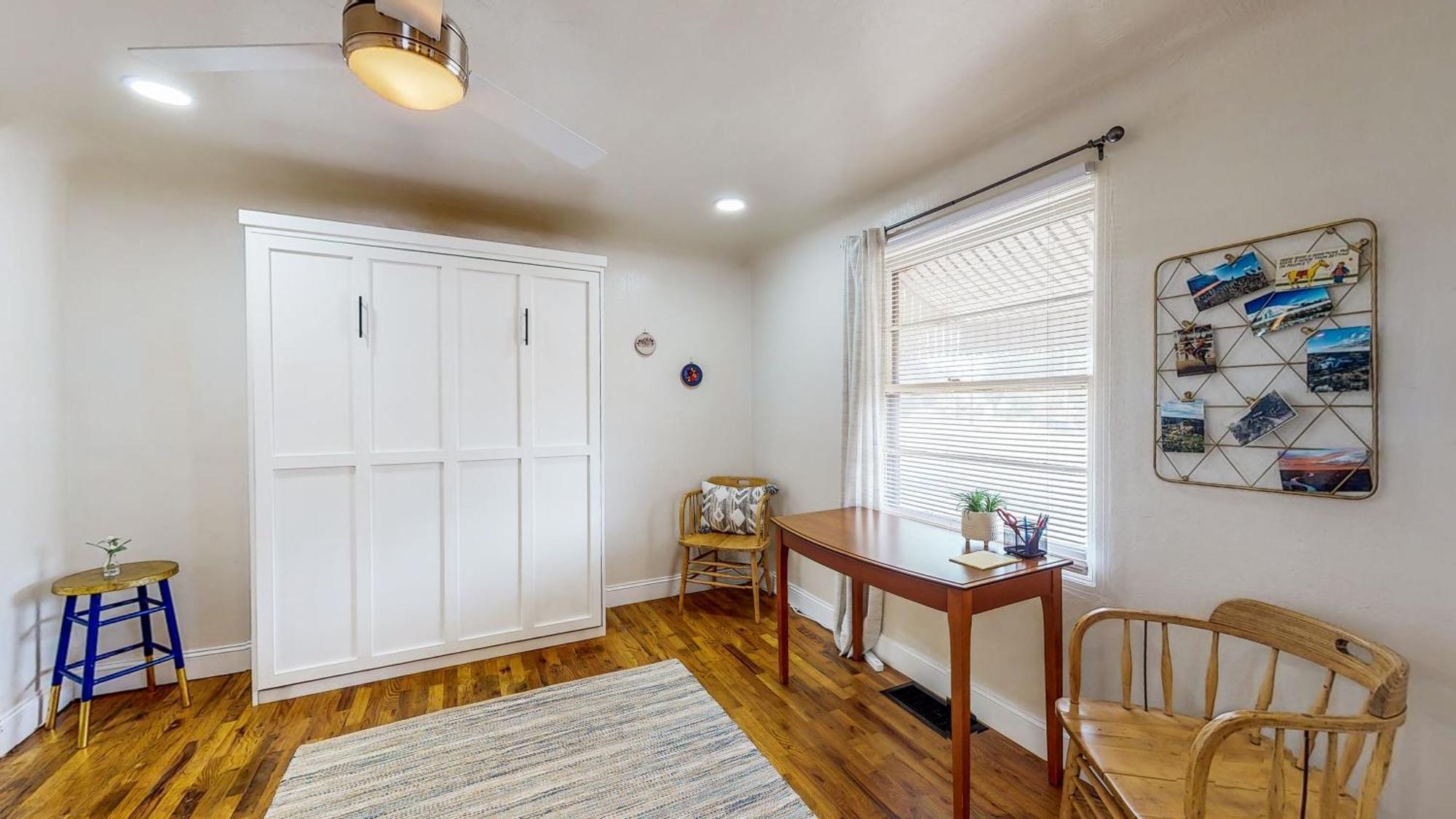Charming Downtown Bungalow - King Bed, Office 双子瀑布 外观 照片